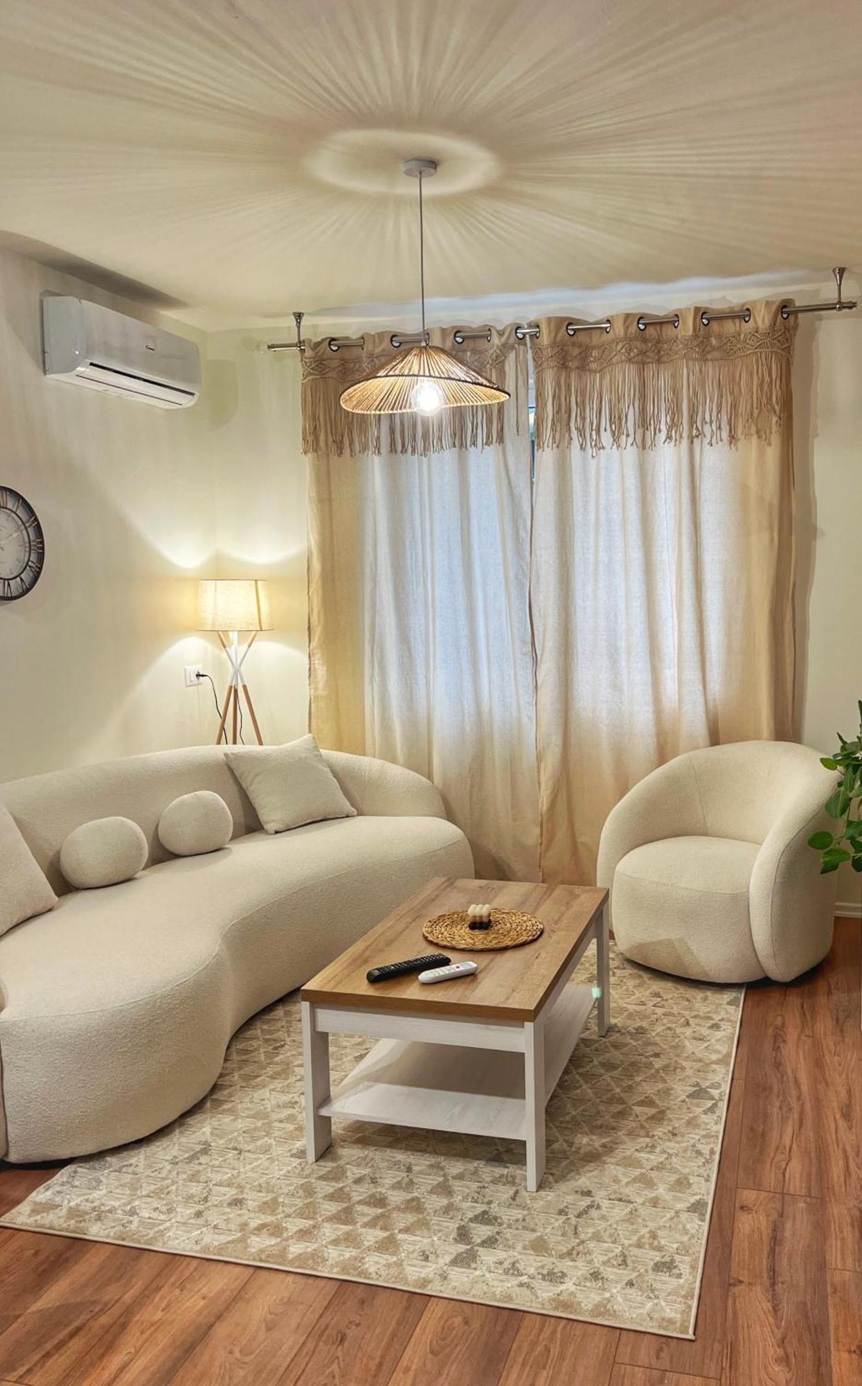 Boho Cane Apartment ติรานา ภายนอก รูปภาพ