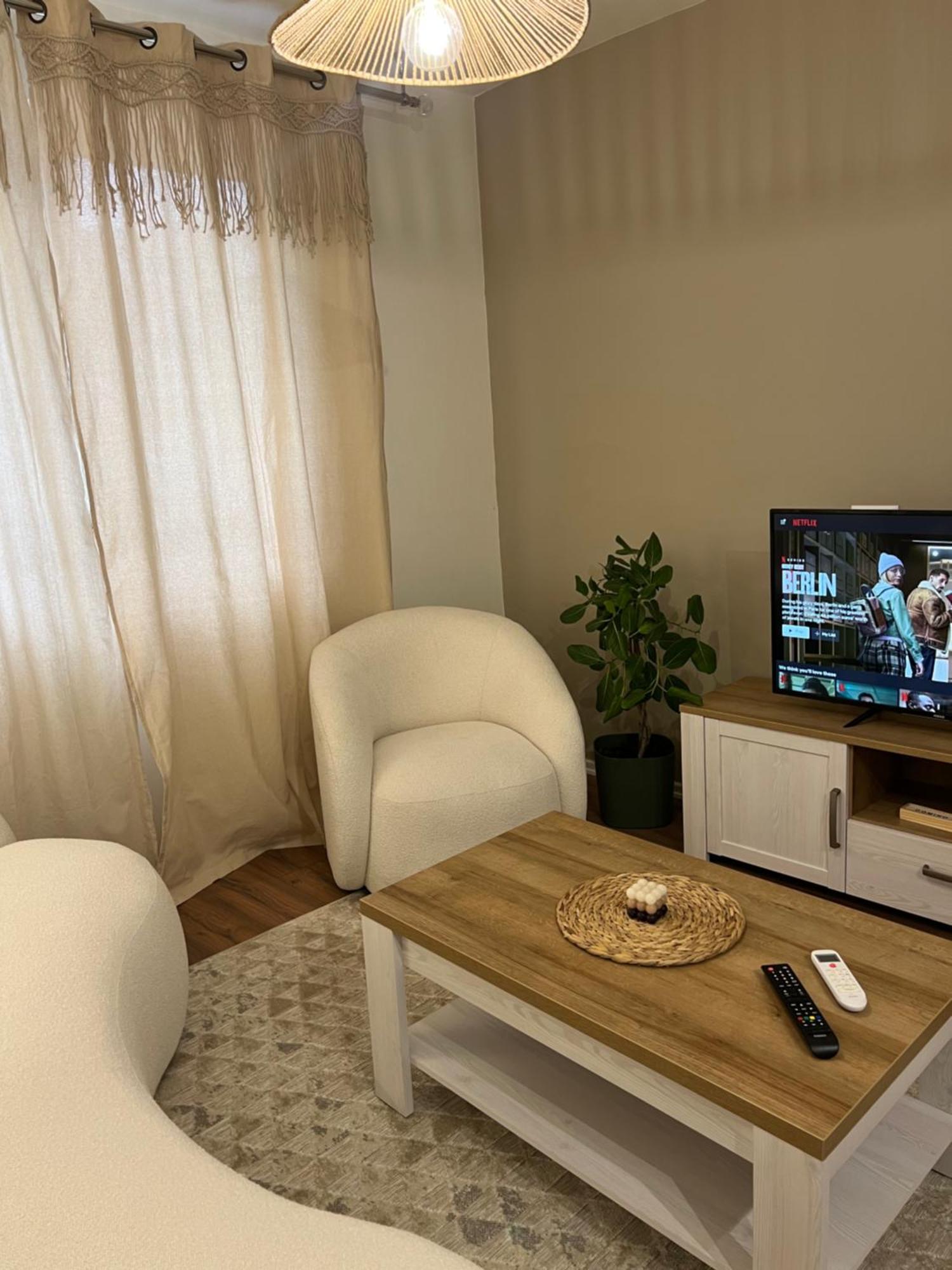 Boho Cane Apartment ติรานา ภายนอก รูปภาพ