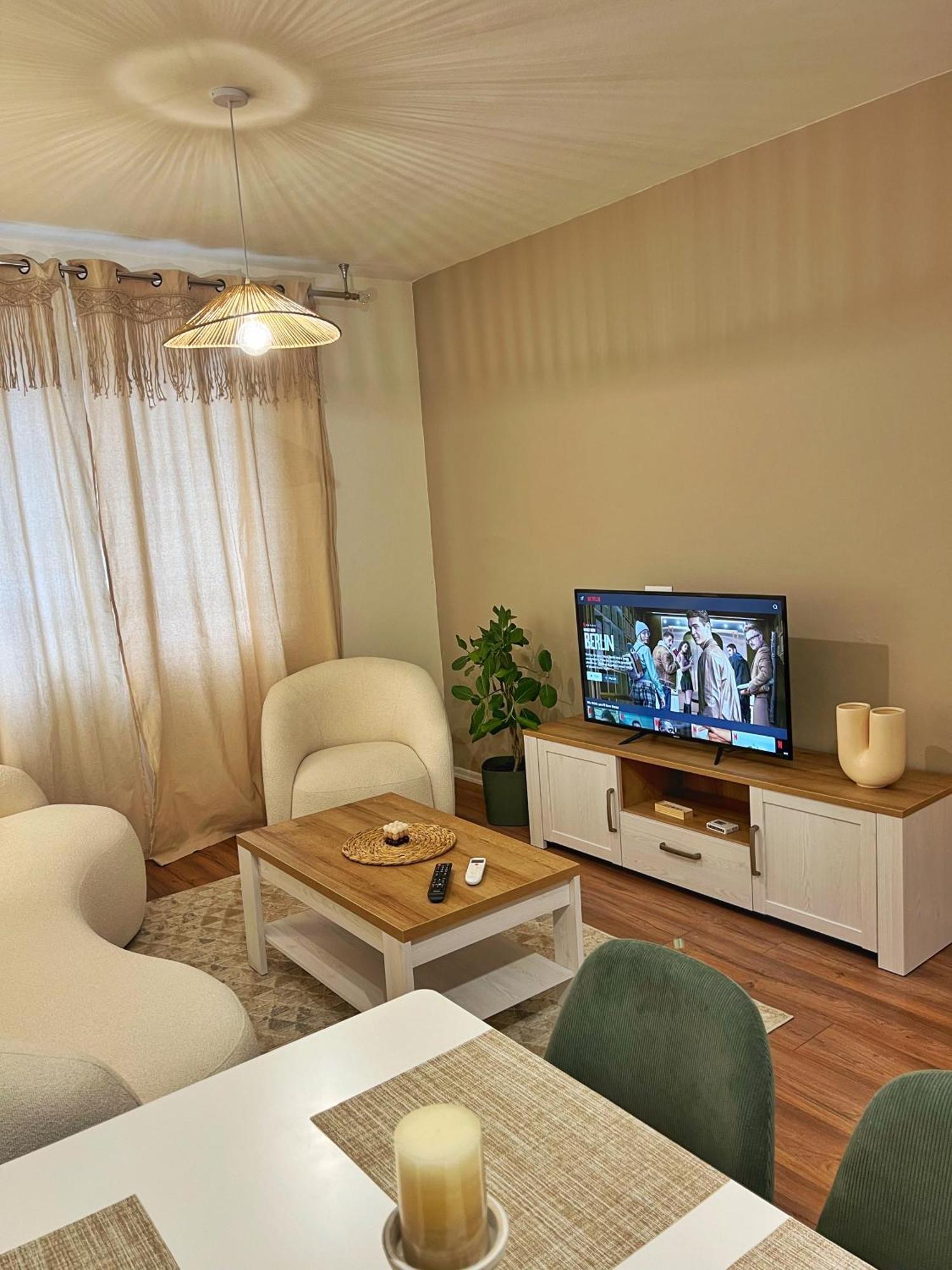 Boho Cane Apartment ติรานา ภายนอก รูปภาพ