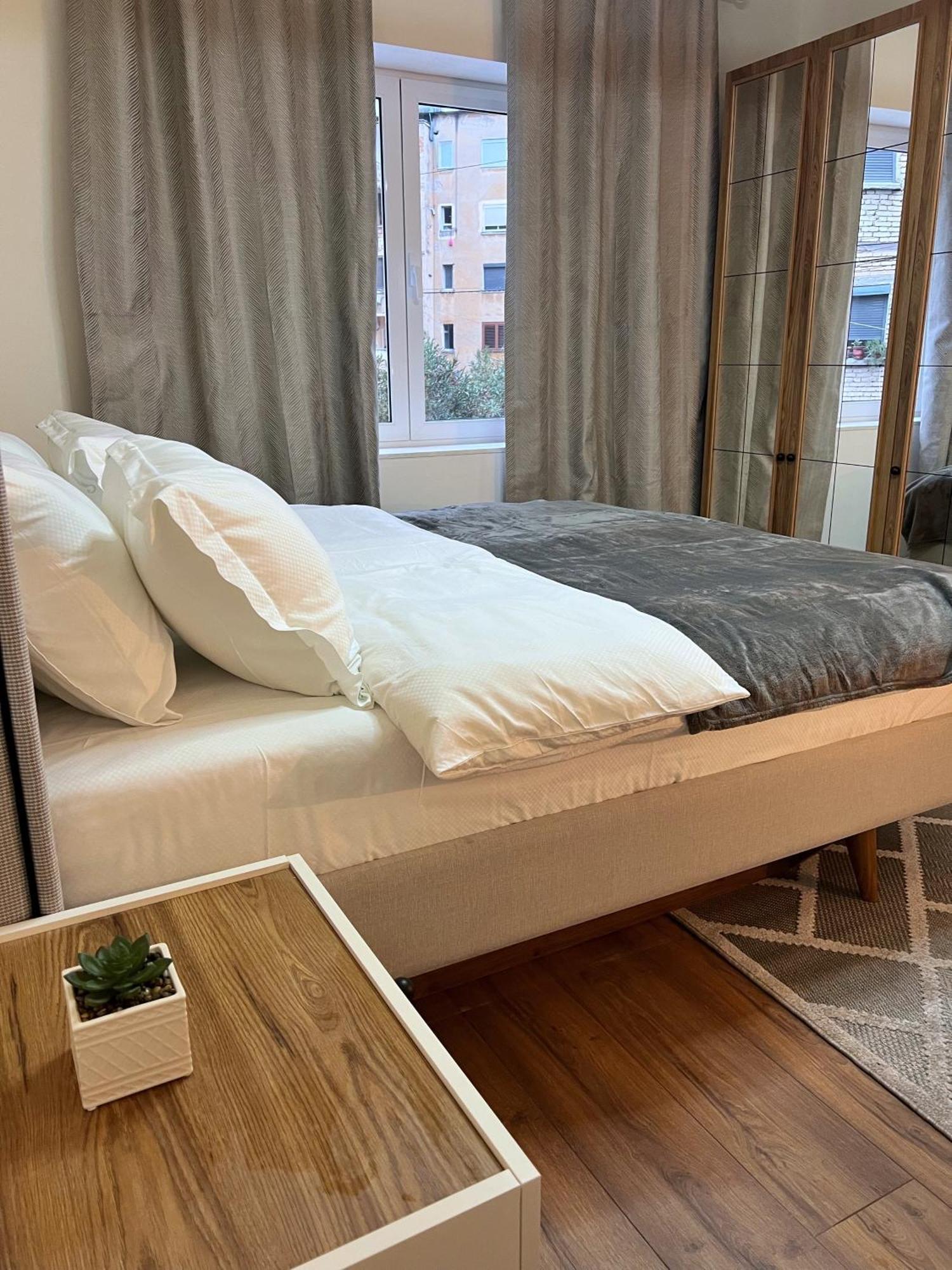 Boho Cane Apartment ติรานา ภายนอก รูปภาพ